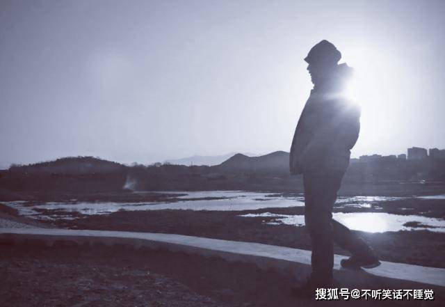 探索gay文视频中的爱与成长，感人故事，深刻情感，触动心灵