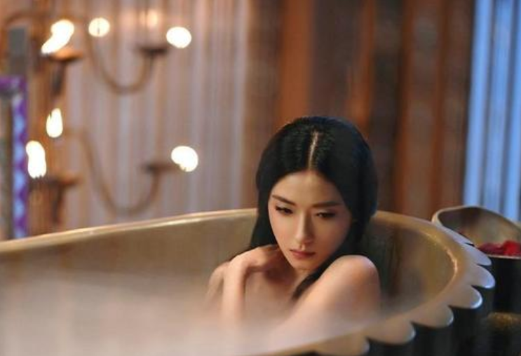 1.美女洗澡100%裸体毛片免费浜福利大片 1.美女洗澡100%裸体毛片免费浜福利大片