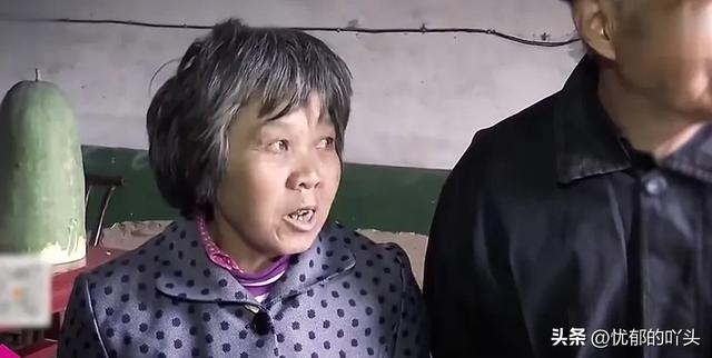 老太婆作爱视频引发热议，网友争议不断，老年情感需求受关注