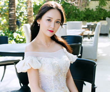 青青草成人自拍第一页精彩瞬间，高清画质尽显魅力，探索私密拍摄新境界