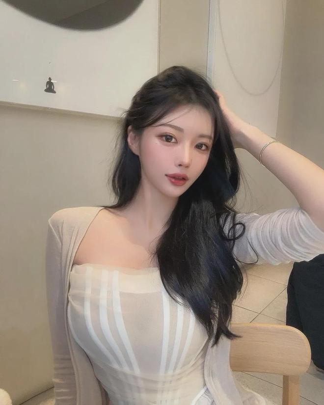 久久精品亚洲精品乱码久久久久久蜜桃图片，高清无水印，精选合集，亚洲美女写真，热门推荐