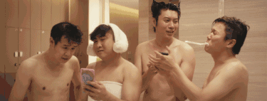 亚洲男男毛片激情碰撞，热血沸腾，肌肉猛男对决