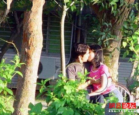 男吃女奶头作爱视频浜引发热议，真实拍摄过程曝光，网友直呼尺度太大