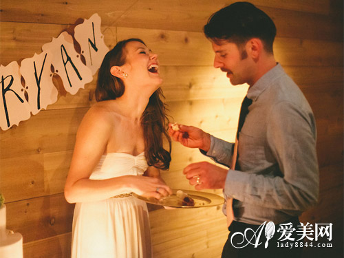成人片男同激情演绎，探索隐秘欲望世界，揭秘男性情感深处的真实故事