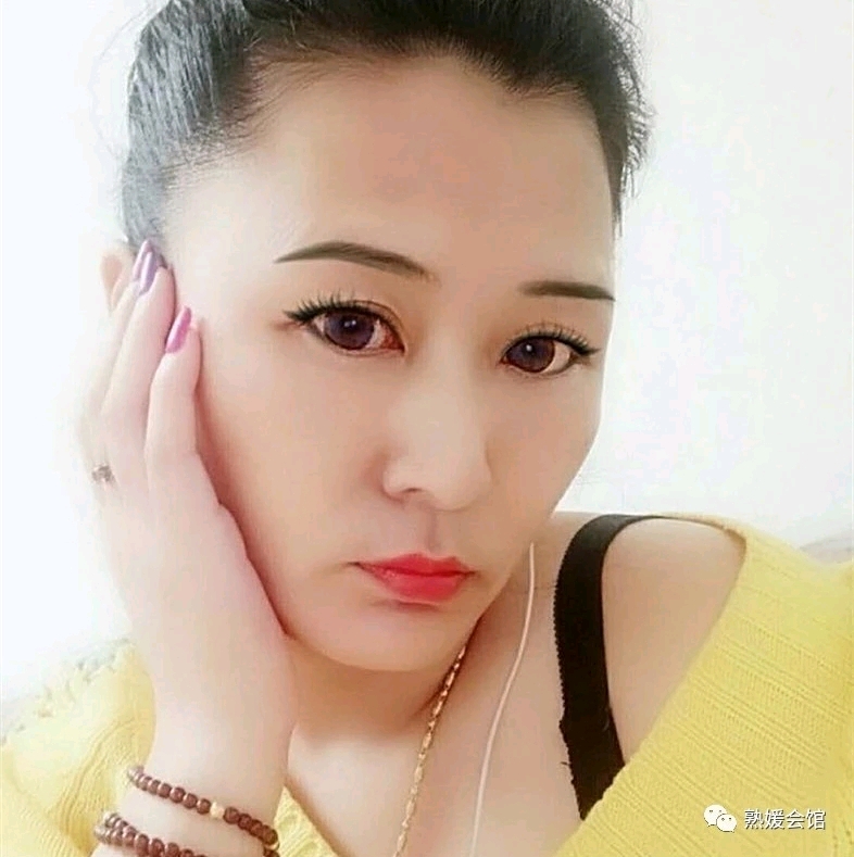 1.沈阳四十五岁少妇的精致生活与时尚魅力