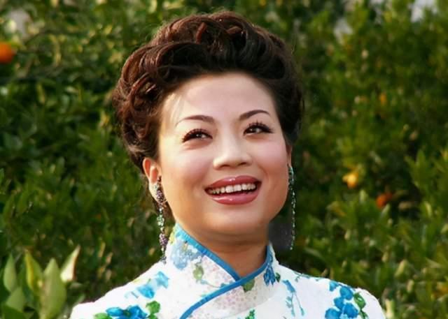 80岁老太婆一级毛片免费浜，高龄激情，禁忌之恋，深夜独享