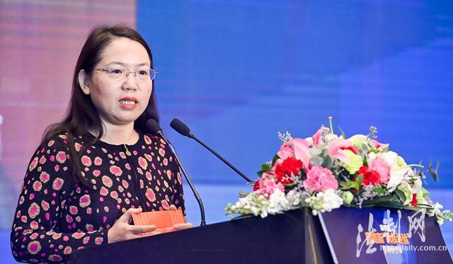 小志第一次干胡秀英的难忘经历，乡村爱情故事，青春回忆里的甜蜜与羞涩