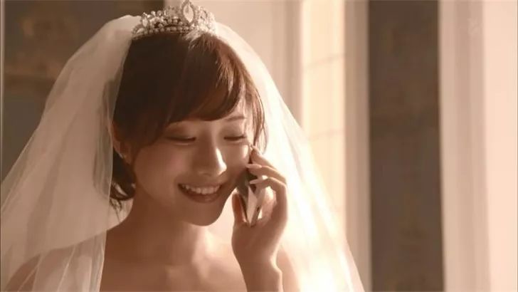 日本女王舔引发热议，探索神秘文化现象，揭秘背后历史渊源与当代影响