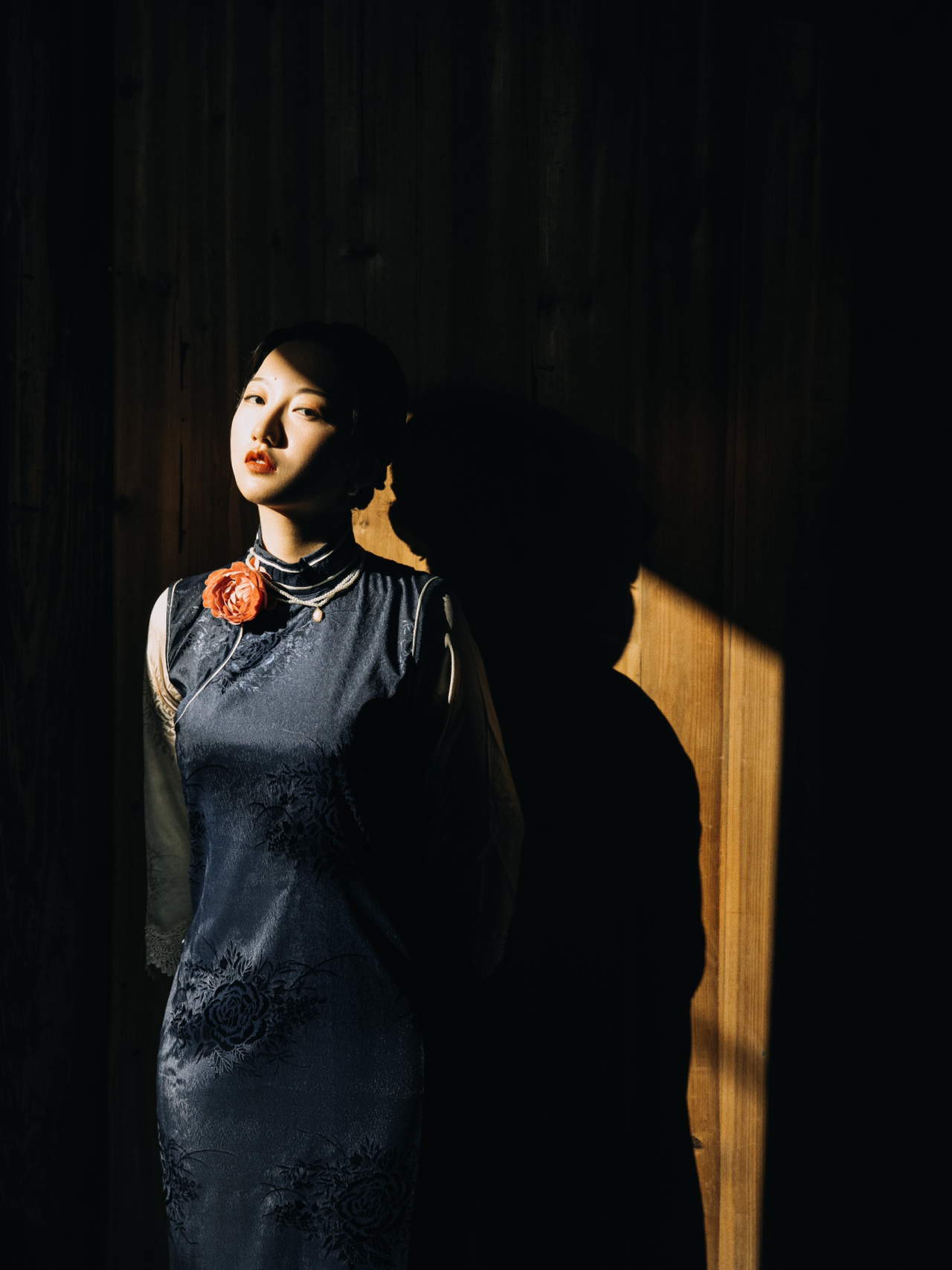 《毛多色婷婷浜绽放优雅魅力，自然风情，独特韵味》