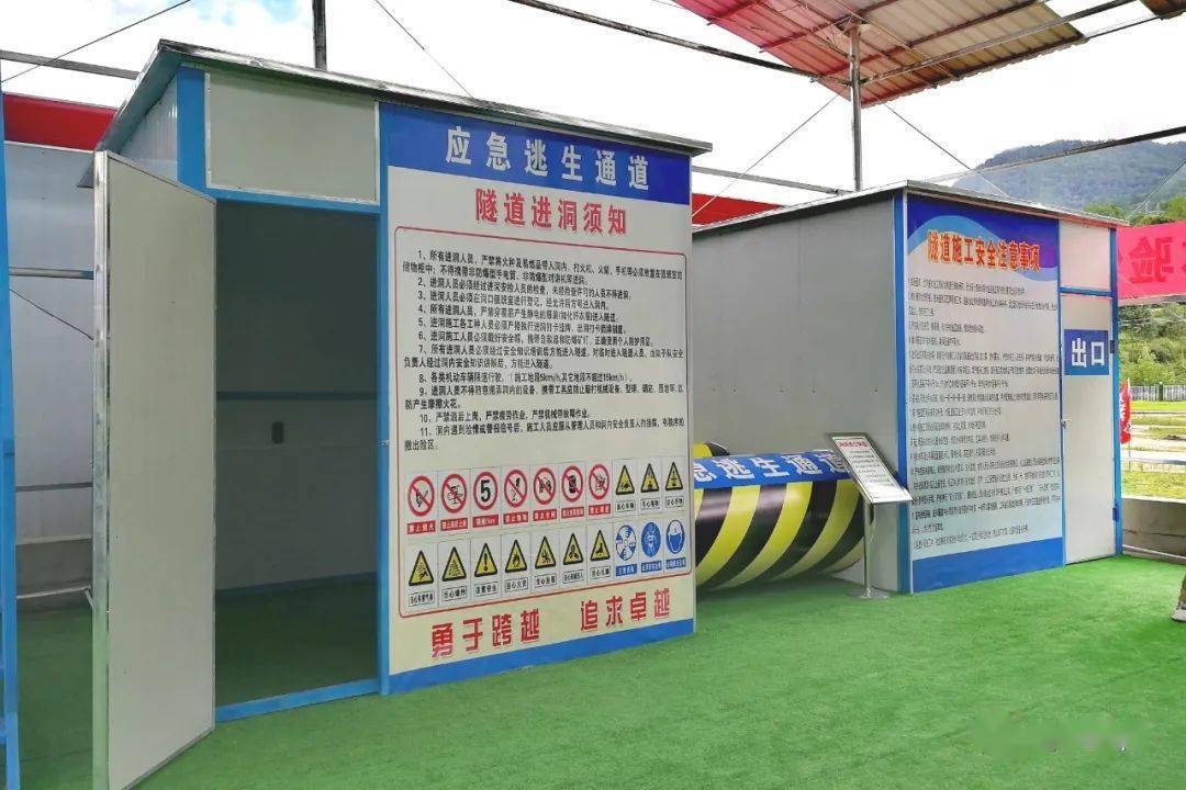 妓女黄色免费软件下载安装，最新破解版资源，安全无毒高速体验