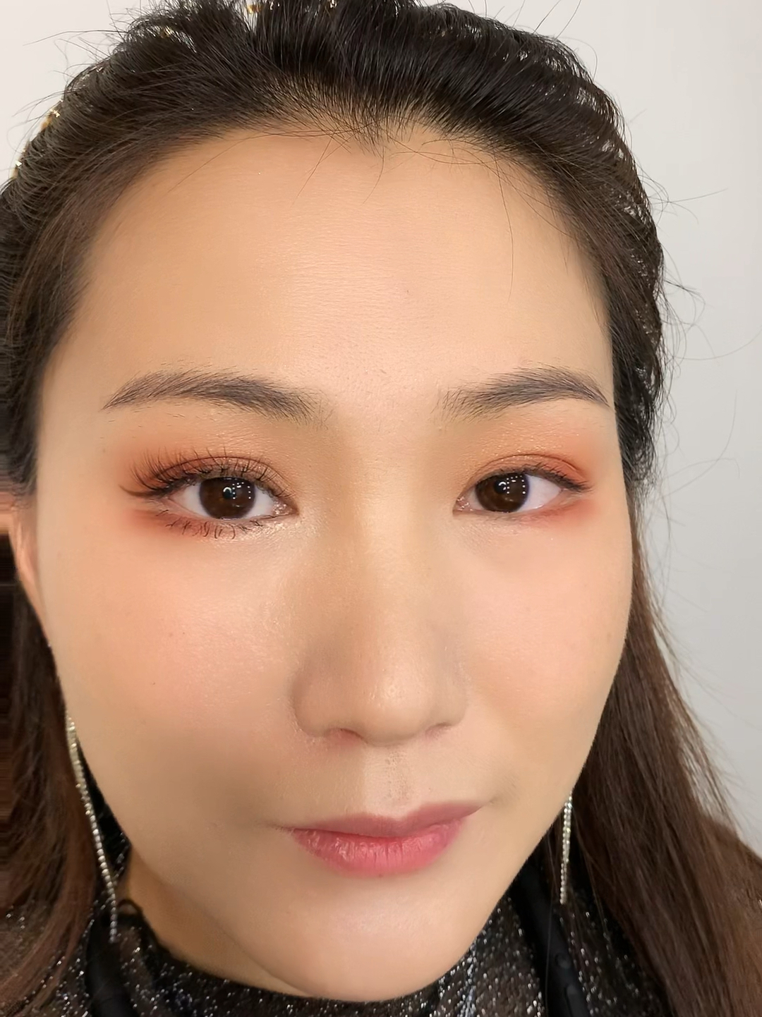 粉嫩小泬BBBBBB免费打造梦幻少女风，精致妆容教程，甜美穿搭指南
