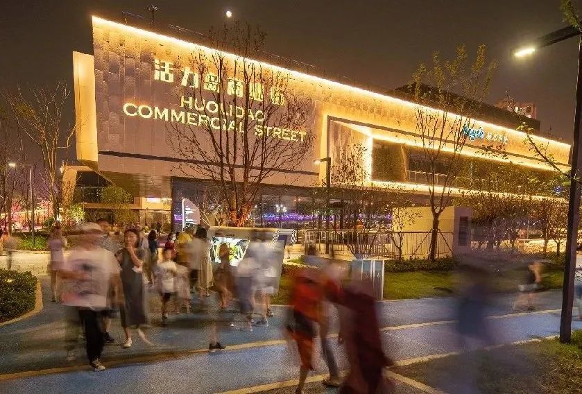 夜玩AAA探秘都市夜生活新玩法