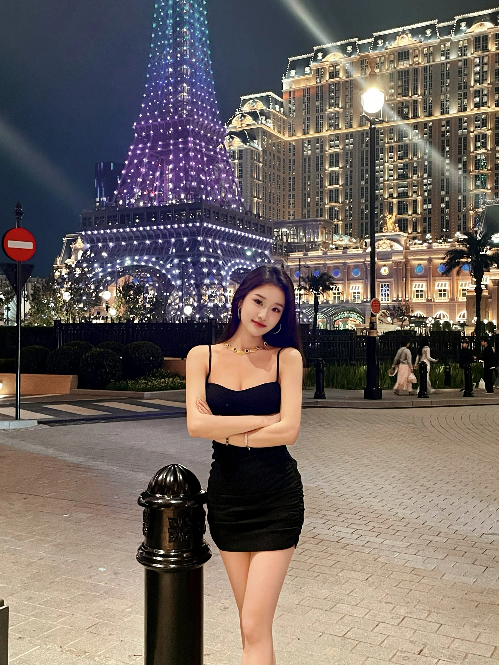 少妇搡BBBB搡BBBB澳门风情，迷人夜色，独特体验，尽在这座不夜城
