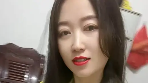 素颜熟女直播魅力绽放,真实自信,优雅风情尽显 素颜熟女直播魅力绽放,真实自信,优雅风情尽显