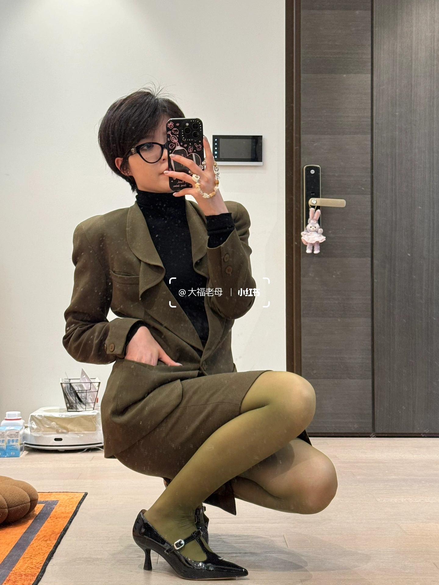 3.91熟女毛耸耸浜穿搭指南,尽显风情,绽放迷人光彩