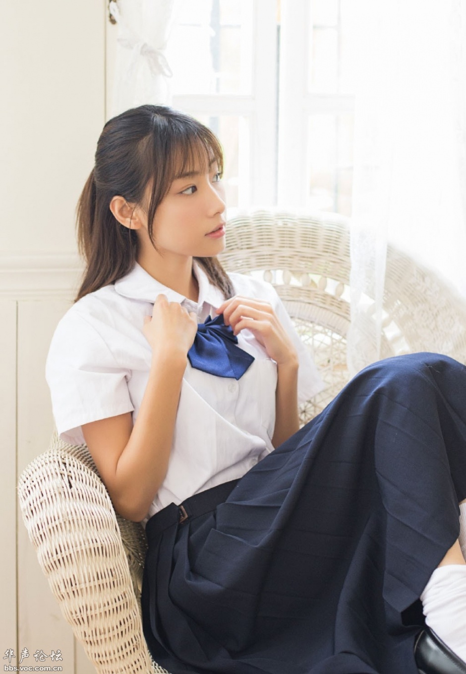 日本白嫩丰满美女写真，清新治愈，自然优雅，魅力四射