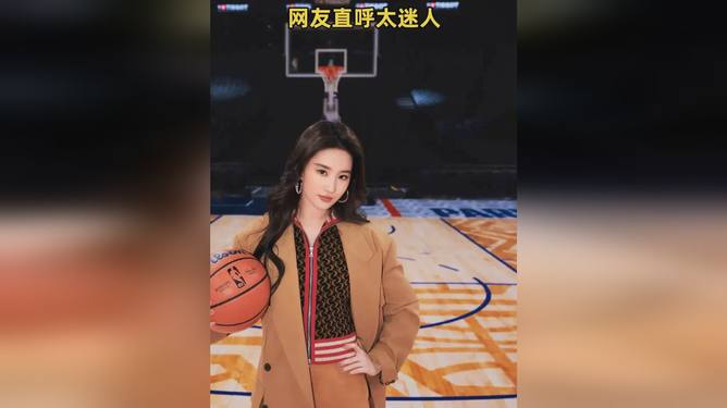 风骚肥臀李淑敏浜惊艳亮相，性感身材引爆全场，网友直呼太迷人