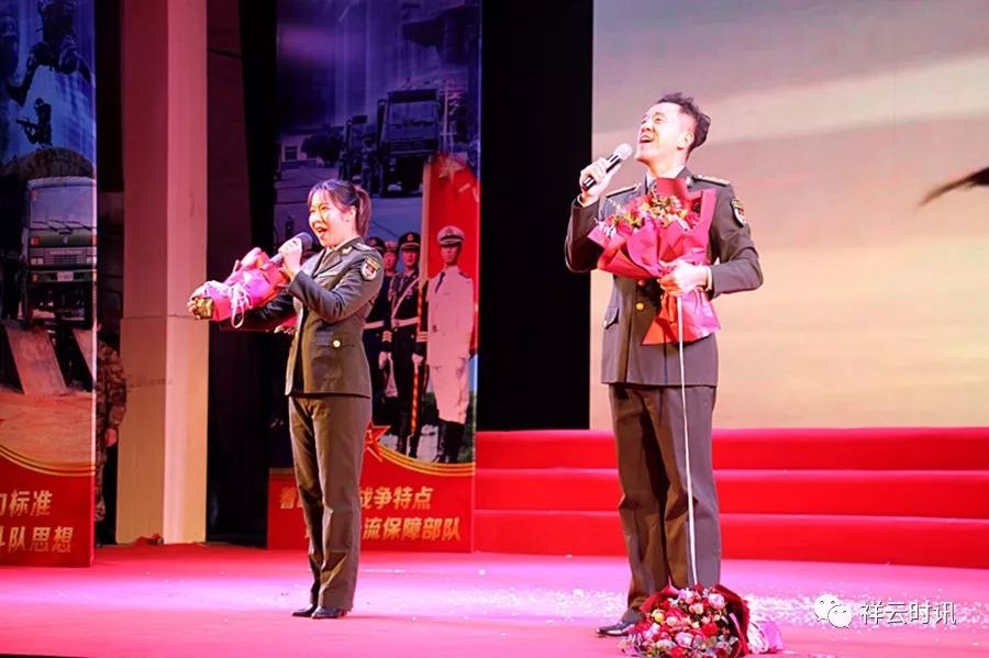 一级无码人妻的诱惑，深夜秘密约会，激情瞬间点燃欲望