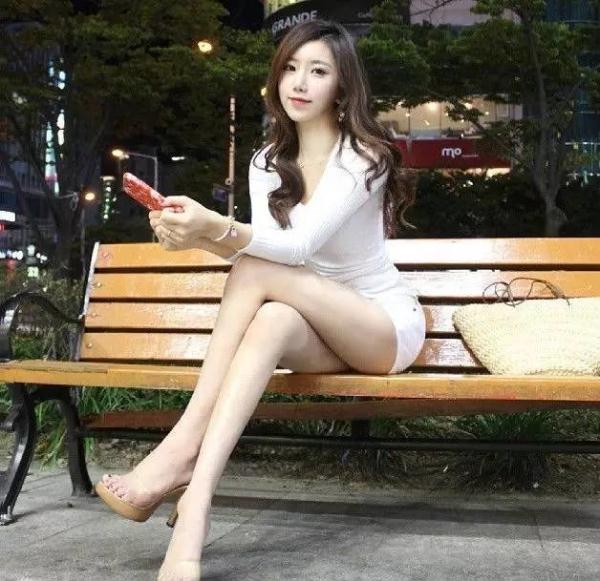 销魂美女一级A片免费看，极致诱惑高清无码，激情热辣在线观看