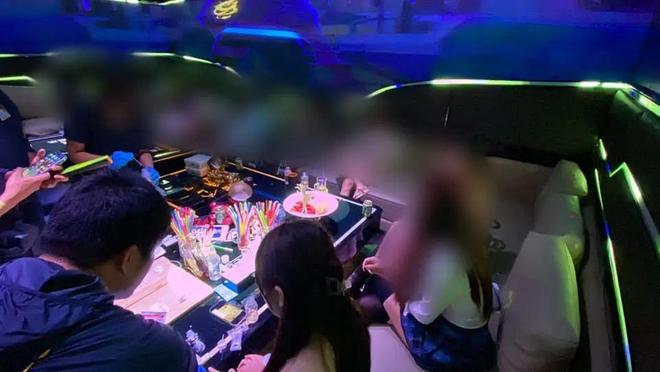 亚洲AV乱片揭秘，真实内幕曝光，惊人真相震撼全网