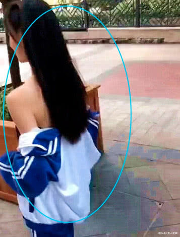 初中女生光溜溜身子引发热议，家长如何正确引导青春期教育，保护孩子身心健康