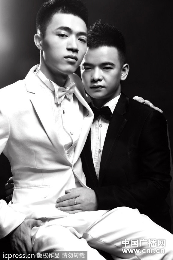 20岁Gay男同志潮喷真实记录，激情四射瞬间，全网独家首发