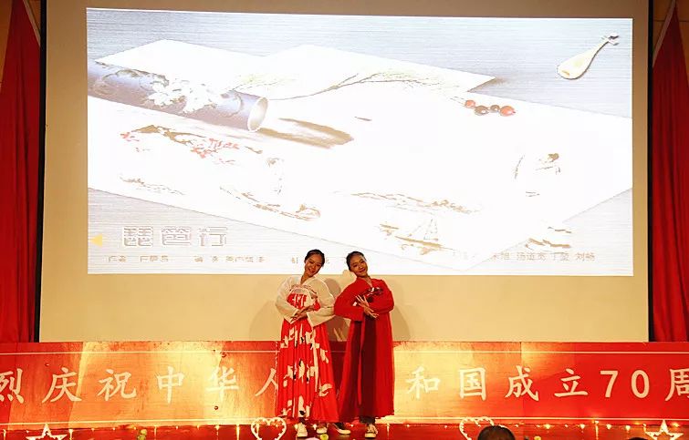 蜜臂Av震撼上线，全新视觉盛宴，带你体验极致诱惑与激情