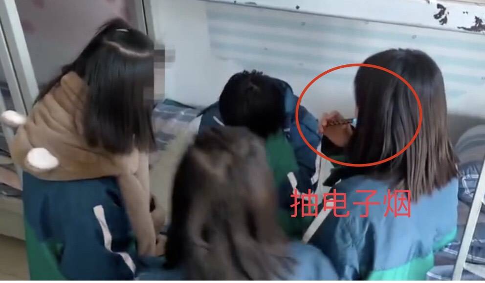 14女学生自慰全过程揭秘，探索青春期性心理，了解健康自慰方式与注意事项