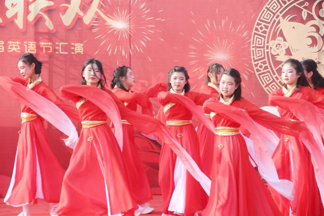 国产老阿姨色图鉴赏，经典怀旧风格，重温岁月韵味