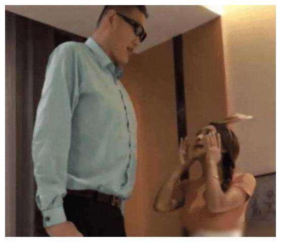 潘金莲真人一级毛引发热议，争议不断，网友观点两极分化