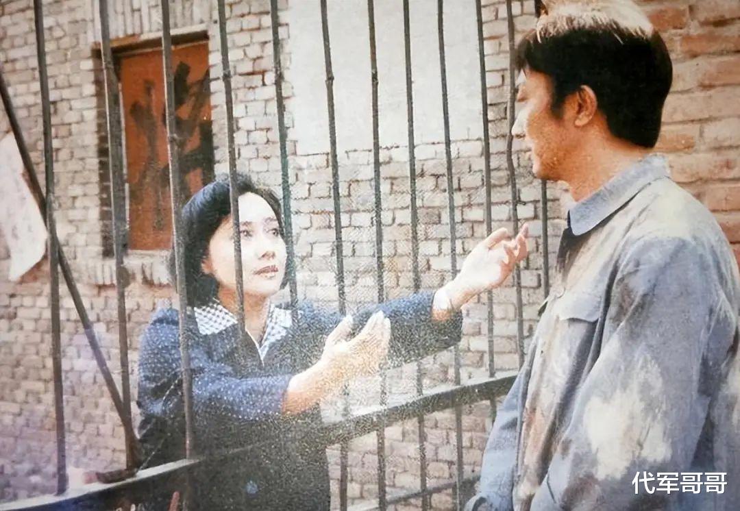 2.北京熟女呻吟，寂寞都市夜，欲望暗涌，谁懂她心酸与渴望