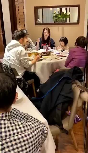 老年人夫妻顶级黄色视频引发热议，探讨晚年生活情趣，关注老年人情感需求与健康