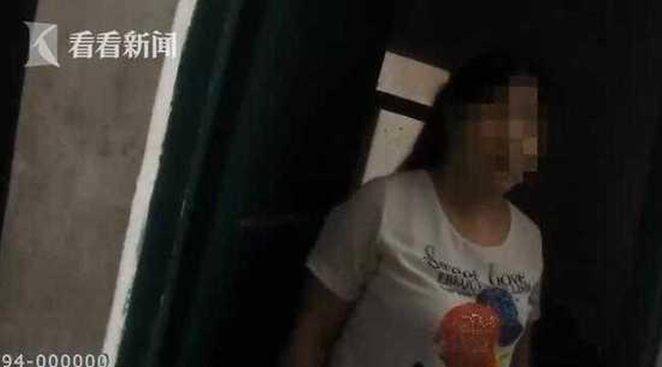 继攵女乱h客厅呻吟声视频浜揭露真相，网友热议不断，警方介入调查中