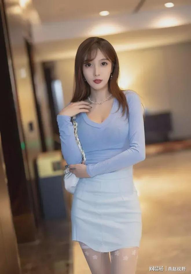 2.肥女人欧美性感写真集,丰满曲线魅力,自信风采展现* 2.肥女人欧美性感写真集,丰满曲线魅力,自信风采展现*