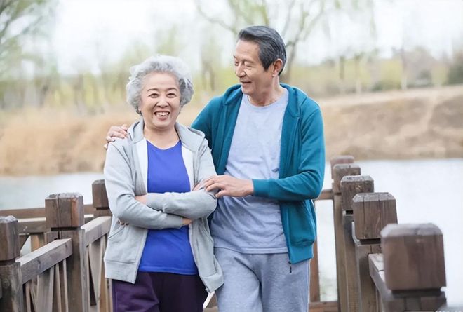 老太婆性爱故事揭秘，晚年情感生活，真实经历与感悟分享
