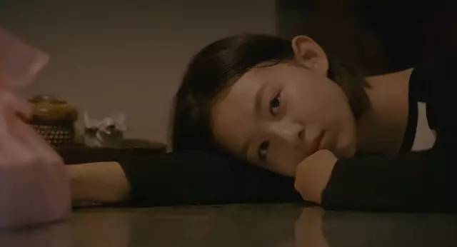 老女人重口味HDXX的隐秘生活，欲望交织，禁忌诱惑，深夜独享