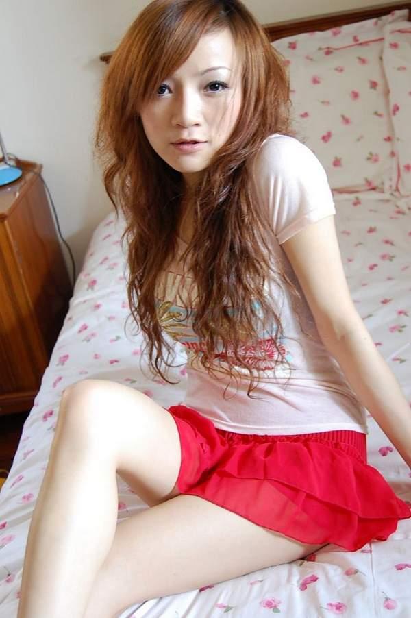 美女无套内谢69XXXX性高湖浜引发热议，探索背后的健康风险与情感纠葛，如何平衡欲望与安全
