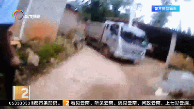 乡村大乱婬交视频XxⅩ一浜引发热议，网友疯狂转发，警方介入调查真相