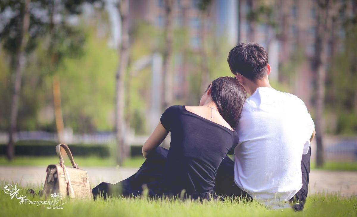 2.色婷婷综合久久久久中文男女做性无故事，探索情感世界，体验真实人生